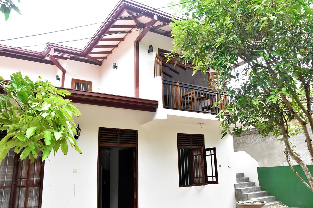 Top Mount Villa Hikkaduwa Esterno foto